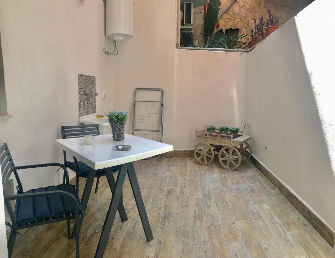 Be In Sicily * Syracuse